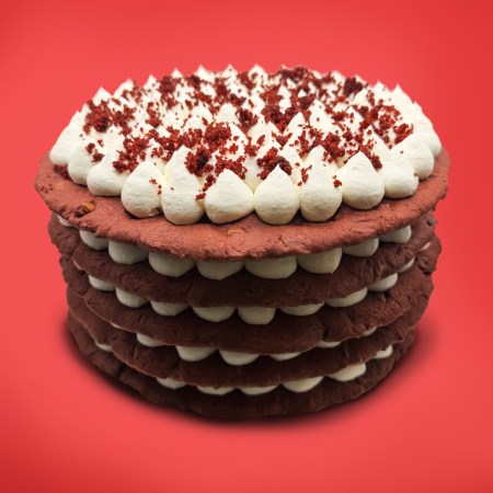 chewie cake red velvet con originale cookie red velvet, crema al formaggio leggera e cioccolato bianco