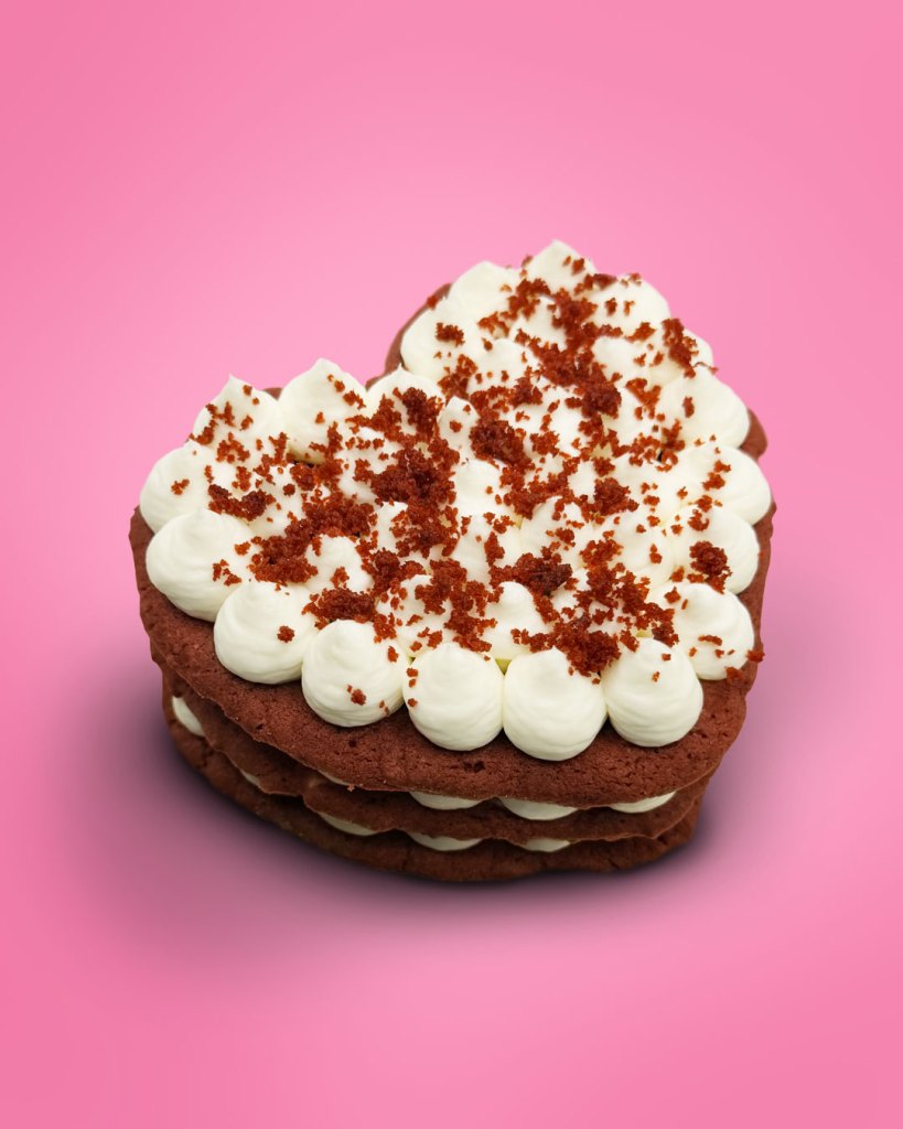 Red Velvet Chewie cake speciale per San Valentino con crema di formaggio e cioccolato bianco